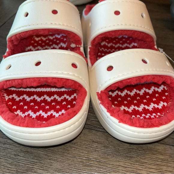 CROCS Men’s sizes Cozy Fuzzy Sandals NWT - Picture 6 of 9